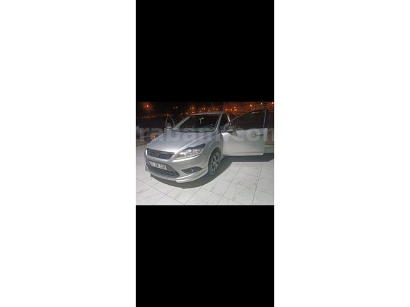Sahibinden Ford Focus 1.6 Comfort 2011 Model Diyarbakır 195.000 km Gri