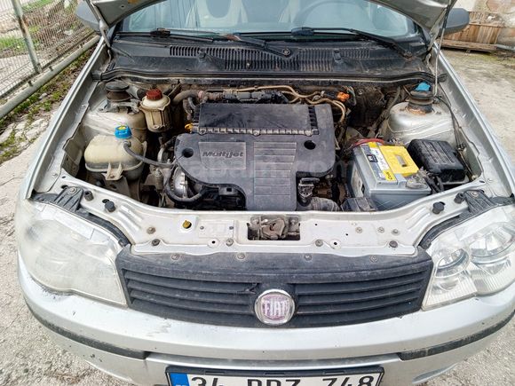 ARAÇ İSTANBUL DA - 2009 MODEL 1.3 MULTİJET FİAT ALBEA