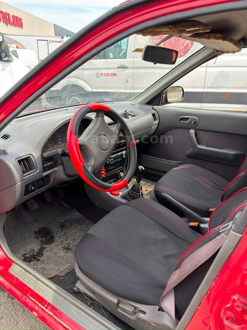 Sahibinden Suzuki Swift 1.3 GLX 2001 Model İstanbul 150.000 km Kırmızı 3