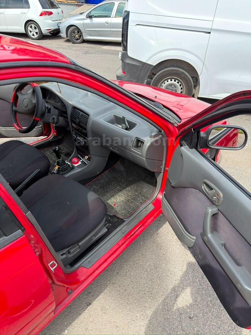 Sahibinden Suzuki Swift 1.3 GLX 2001 Model İstanbul 150.000 km Kırmızı 4