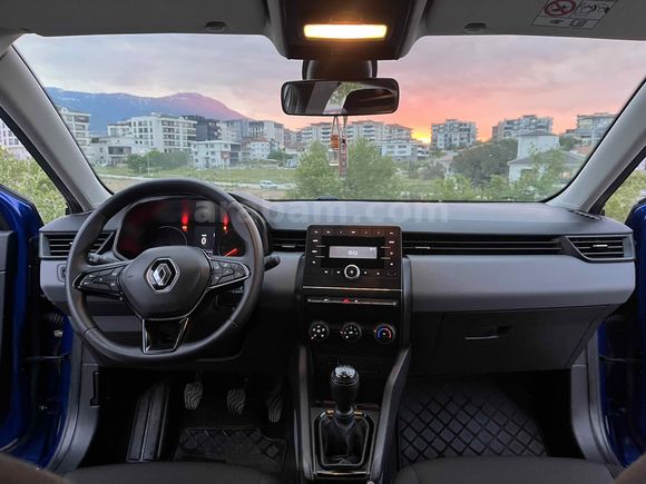 Sahibinden Renault Clio 1.0 SCe Joy 2023 Model 