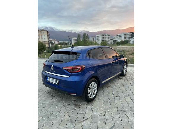 Sahibinden Renault Clio 1.0 SCe Joy 2023 Model 