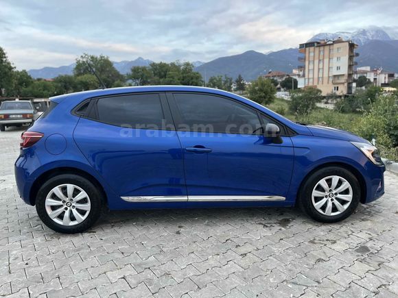 Sahibinden Renault Clio 1.0 SCe Joy 2023 Model 