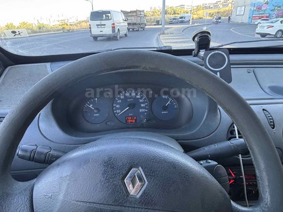 Sahibinden Renault Kangoo 1.4 RTE 2000 Model 