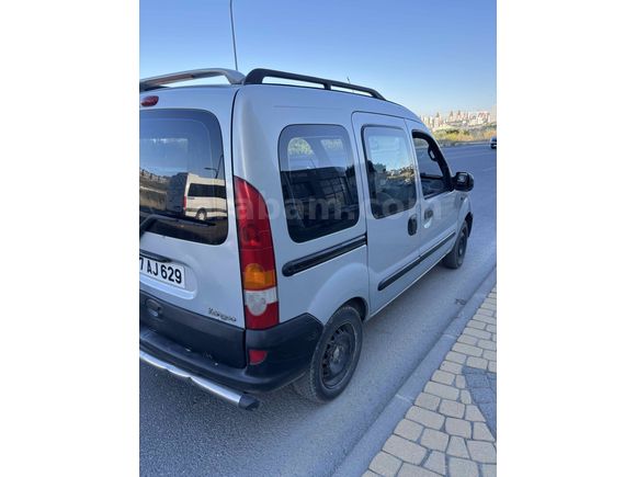 Sahibinden Renault Kangoo 1.4 RTE 2000 Model 