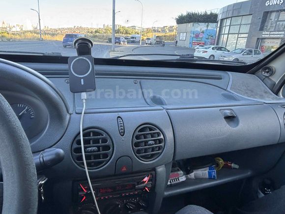 Sahibinden Renault Kangoo 1.4 RTE 2000 Model 
