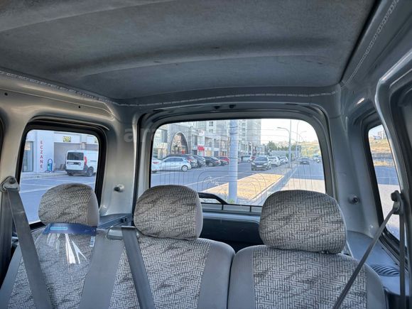 Sahibinden Renault Kangoo 1.4 RTE 2000 Model 