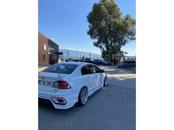 Sahibinden Honda Civic 1.6i VTEC Premium 2011 Model 