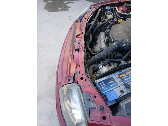 Sahibinden Renault Clio 1.4 RNA 2001 Model