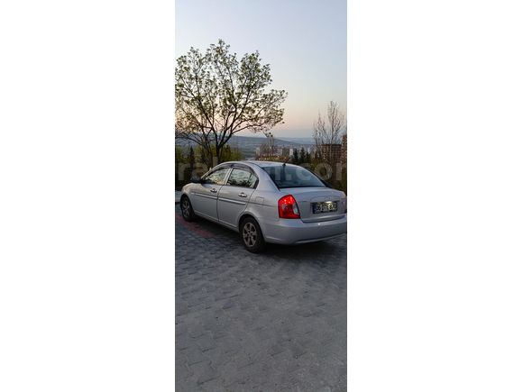 SAHİBİNDEN HYUNDAI ACCENT ERA 1.4 SELECT - 2007 MODEL - BAKIMLI
