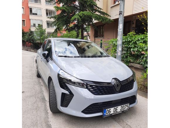 Sahibinden Renault Clio 1.0 TCe Evolution 2025 Model