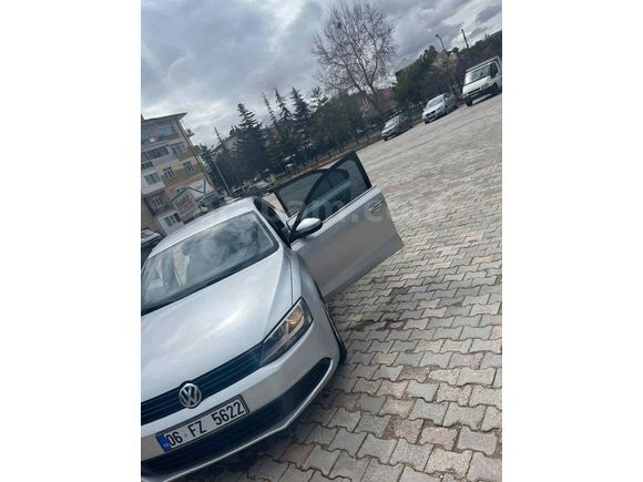 Sahibinden Volkswagen Jetta 1.6 TDi Trendline 2011 Model 