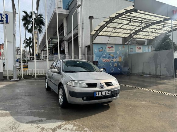 Sahibinden Renault Megane 1.6 Authentique 2006 Model 