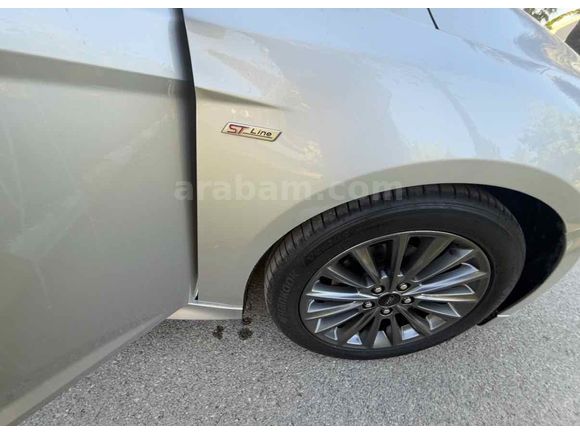 Sahibinden Ford Focus 1.5 TDCi ST Line 2017 Model 