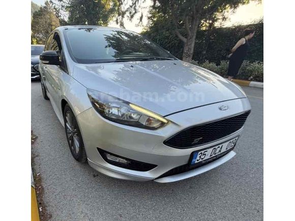 Sahibinden Ford Focus 1.5 TDCi ST Line 2017 Model 