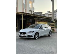 Sahibinden Seat Leon 1.5 eHybrid FR 2025 Model  22.000 km Beyaz