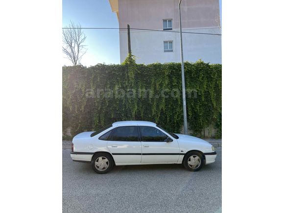 Galeriden Opel Vectra KLİMALI 2.0 GL 1993 Model Denizli
