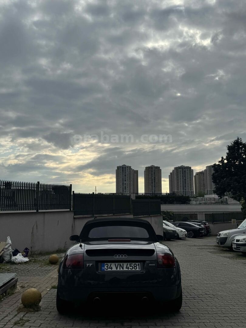 Sahibinden Audi TT 1.8 T Quattro 2000 Model İstanbul 112.000 km Gri (metalik) 4