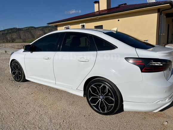 Sahibinden Ford Focus 1.6 TDCi Titanium 2014 Model