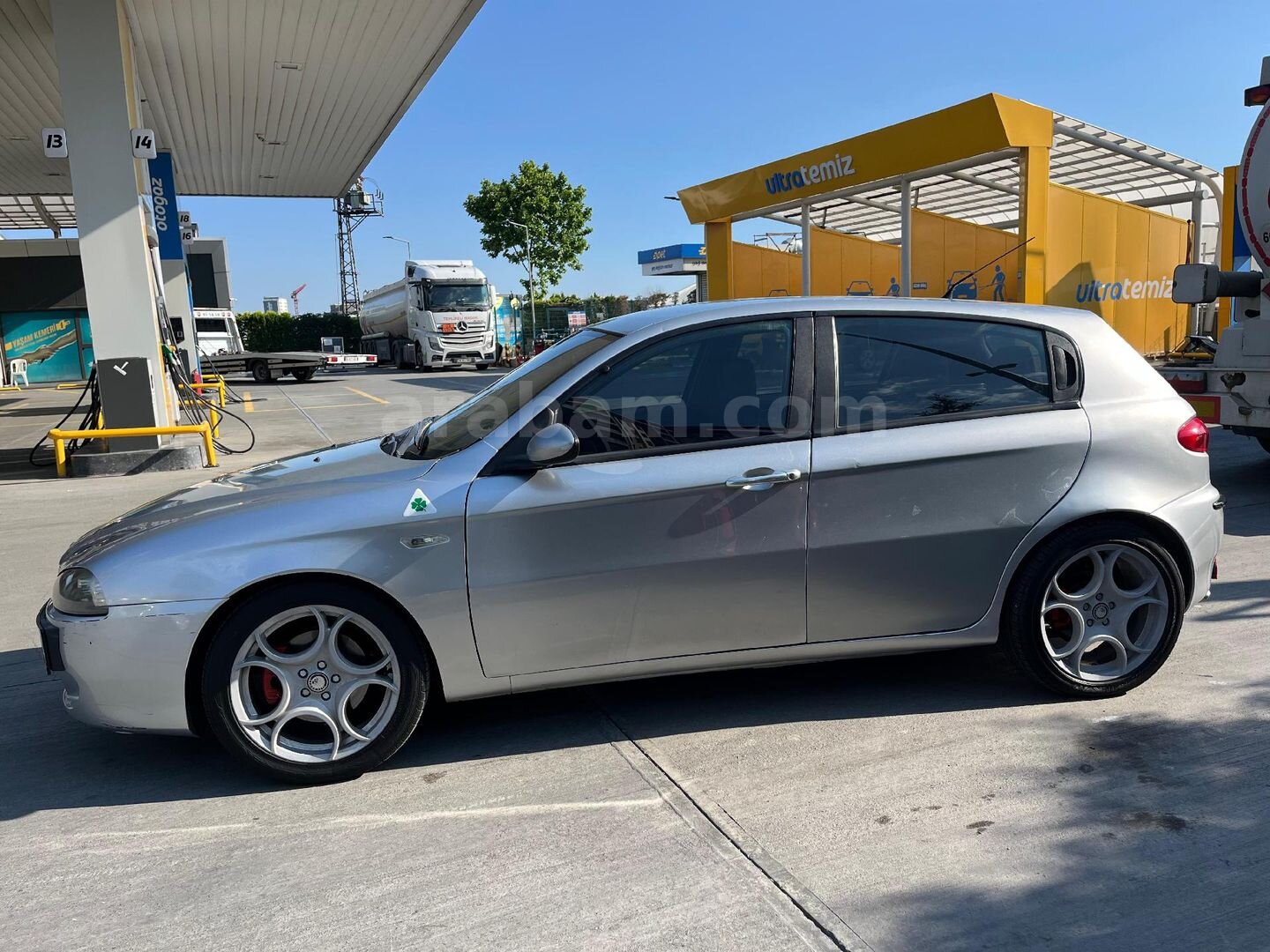 Sahibinden Alfa Romeo 147 1.6 TS Distinctive 2004 Model İstanbul 283.000 km Gri 4