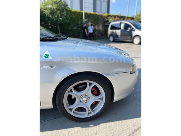 0 MOTOR Alfa Romeo 147 1.6 TS Distinctive 2004 Model