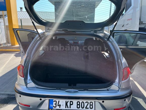 0 MOTOR Alfa Romeo 147 1.6 TS Distinctive 2004 Model