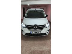 Sahibinden Renault Kangoo Multix 1.5 BluedCi Iconic 2025 Model