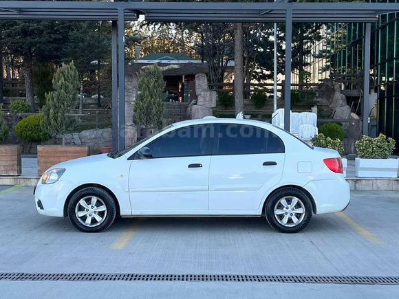 Sahibinden Kia Rio 1.4 EX Trend 2011 Model Ankara