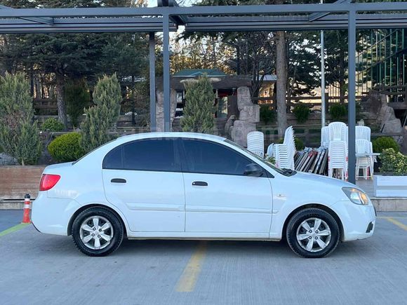 Sahibinden Kia Rio 1.4 EX Trend 2011 Model Ankara