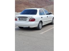Sahibinden Hyundai Accent 1.5 LX 2000 Model  384.566 km Beyaz