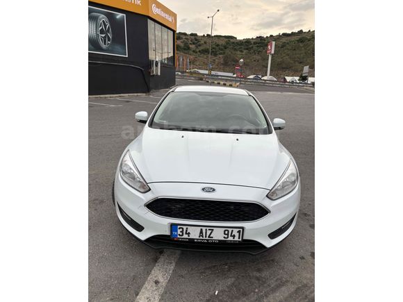 Sahibinden Ford Focus 1.5 TDCi Trend X 2017 Model  146.000 km Beyaz