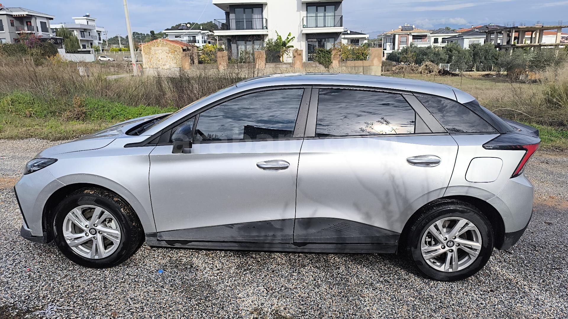 Sahibinden MG MG4 Comfort 2023 Model Antalya 67.500 km Gri 4