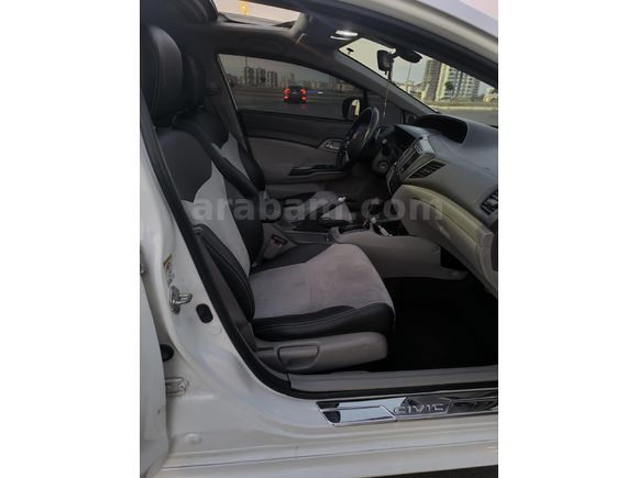 2013 model ağır hasarlı FB7aracim satılıktır aile için ideal bir araçtır