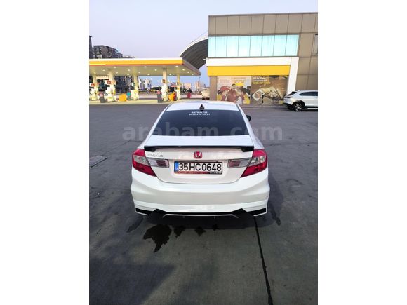 2013 model ağır hasarlı FB7aracim satılıktır aile için ideal bir araçtır