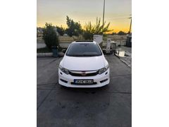 2013 model ağır hasarlı FB7aracim satılıktır aile için ideal bir araçtır