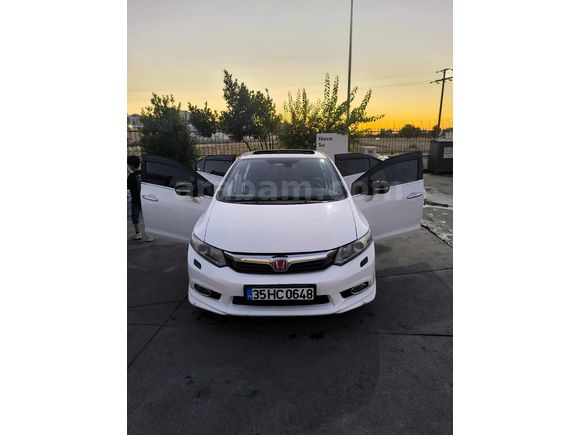 2013 model ağır hasarlı FB7aracim satılıktır aile için ideal bir araçtır