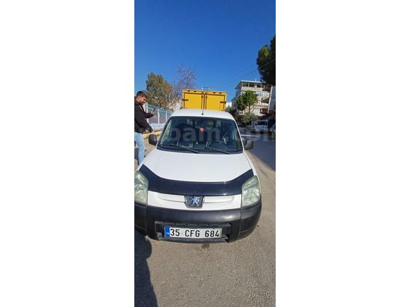 Sahibinden Peugeot Partner 1.9 D 2007 Model  200.000 km Beyaz