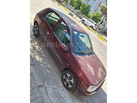 Uygun Fiyatlı Günlük Araç 1996 Clio Lpgli