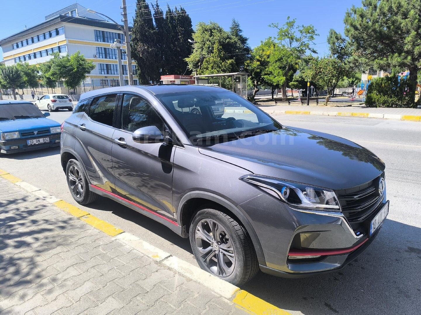 Sahibinden DFSK Fengon 500 2023 Model Balıkesir 18.000 km Füme 2