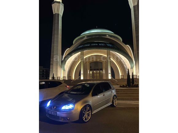 GOLF 5 COMFORTLİNE EXTRALI TEMİZ