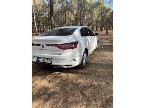 Sahibinden Renault Megane 1.3 TCe Joy 2021 Model 