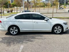 Sahibinden Volkswagen Passat 1.6 TDi BlueMotion Comfortline 2015 Model  194.000 km Beyaz