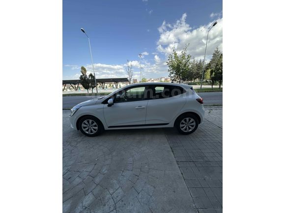 Galeriden Renault Clio 1.0 TCe Joy 2021 Model Kayseri