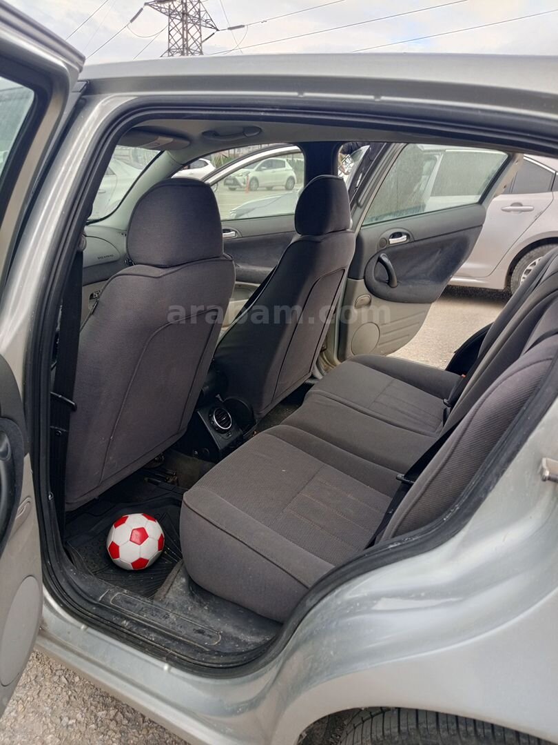 Sahibinden Alfa Romeo 147 1.6 TS Distinctive 2004 Model İstanbul 278.000 km Gri (Gümüş) 7