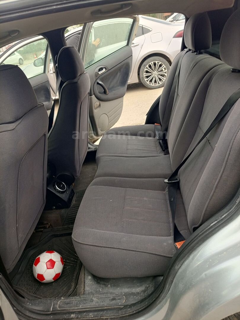 Sahibinden Alfa Romeo 147 1.6 TS Distinctive 2004 Model İstanbul 278.000 km Gri (Gümüş) 6