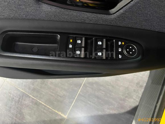 Mais İzmir Şube 2025 Renault R5 E-Tech EV52 Techno