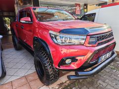 Ekstralı Otomatik vites Toyota Hilux 2.8 4x4 Hi-Cruser 1 parça boyalı 2016 Model