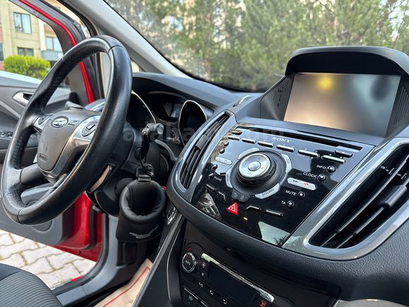 TERTEMİZ Ford C-Max - 2012-Kırmızı - Titanium X - Dosta Gider - ANKARA