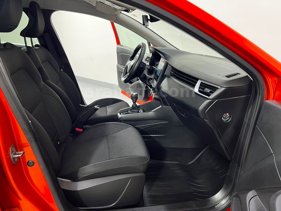 HEDEF RENAULT'DAN 0,99 KREDİ 2023 CLİO TOUCH MANUEL % 20