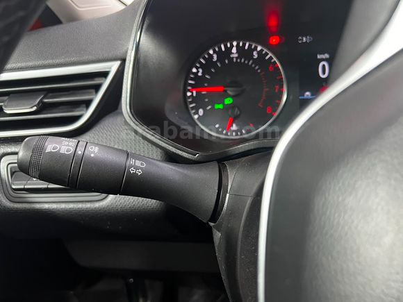 HEDEF RENAULT'DAN 0,99 KREDİ 2023 CLİO TOUCH MANUEL % 20